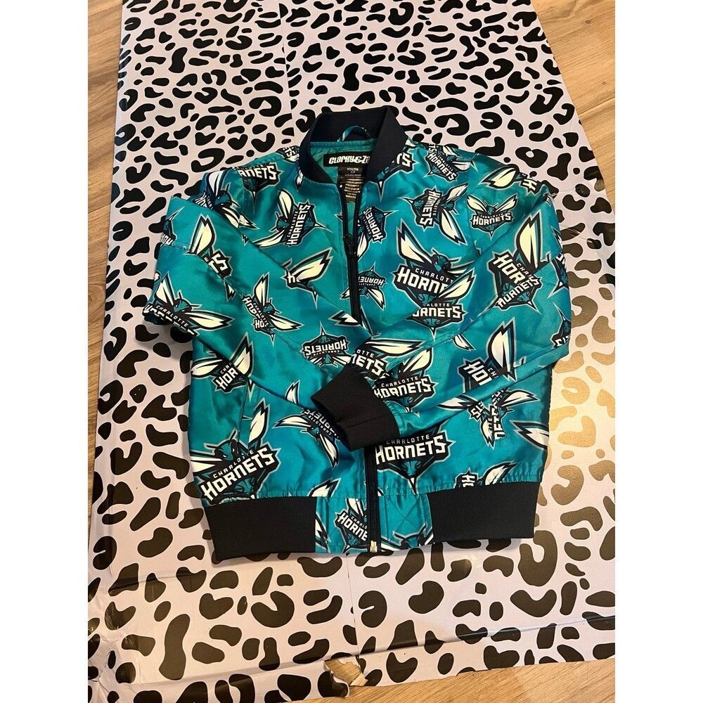 Charlotte hornets jacket youth size small